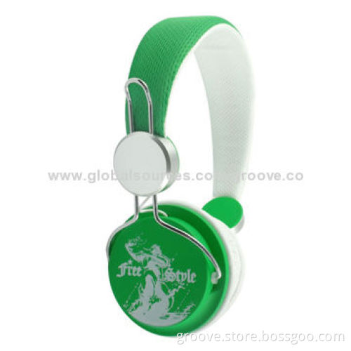 Folding Studio Headphones with Rubber Surface, 20 to 20,000Hz Frequency Range